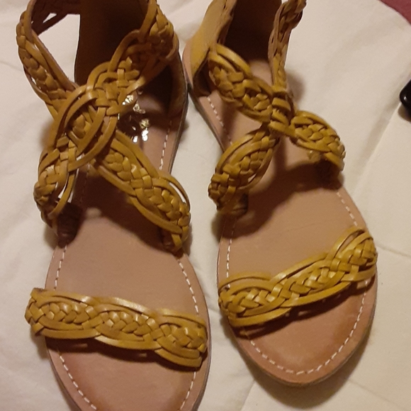 Seychelles Leather Sandals - Picture 1 of 5